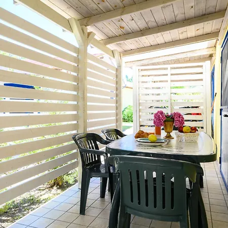 Club-4 By Interhome Holiday home Rosolina Mare