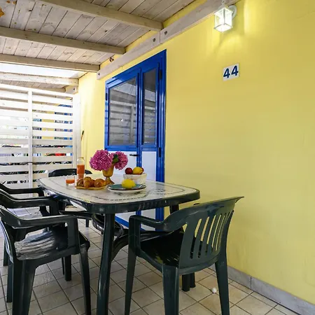 Club-4 By Interhome *